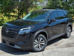 2026 Nissan Pathfinder SL SUV