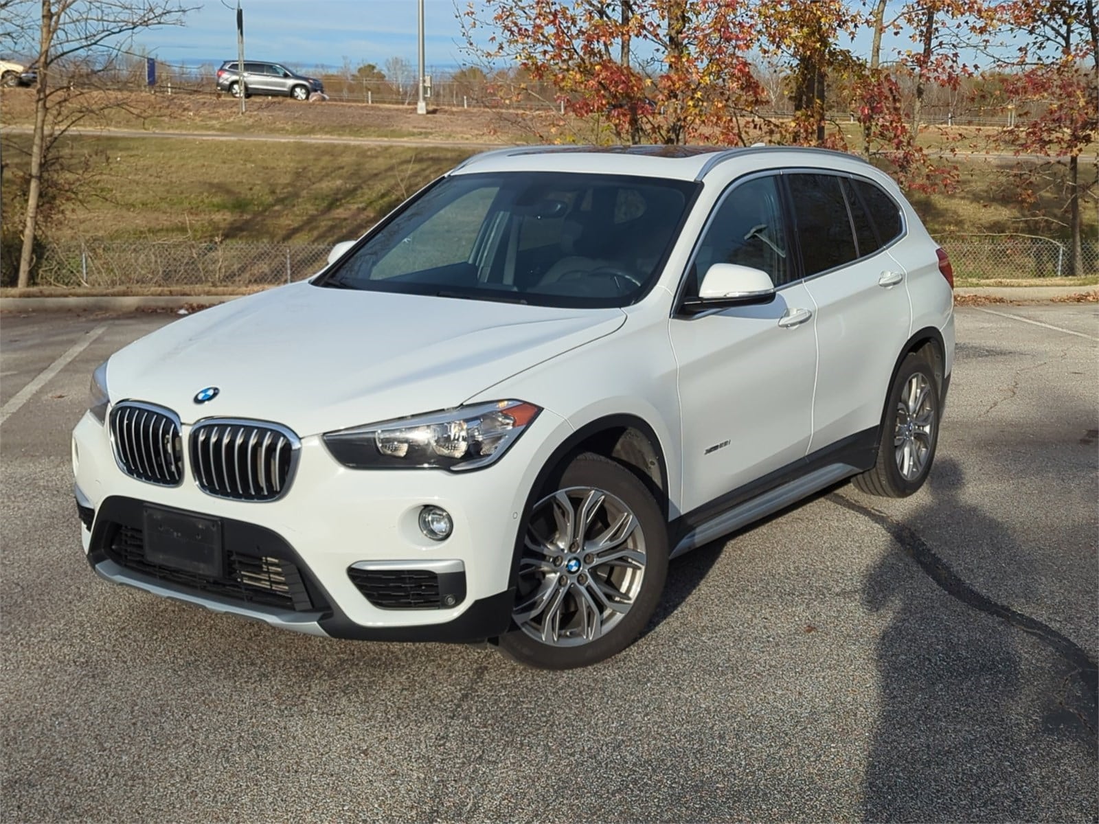 2016 BMW X1 28i's photo