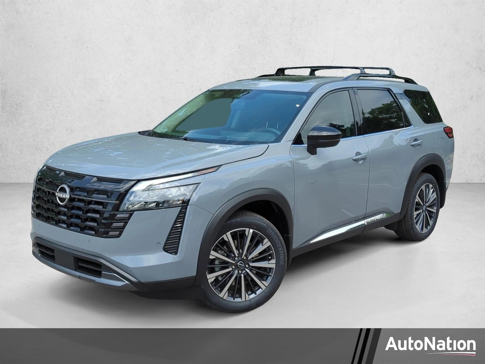 2026 Nissan Pathfinder Platinum 4WD's photo
