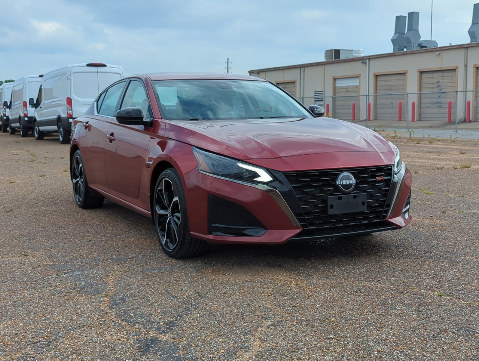 2023 Nissan Altima 2.5 SR photo 3
