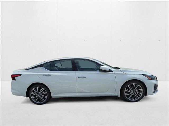 2024 Nissan Altima 2.5 SL photo 4