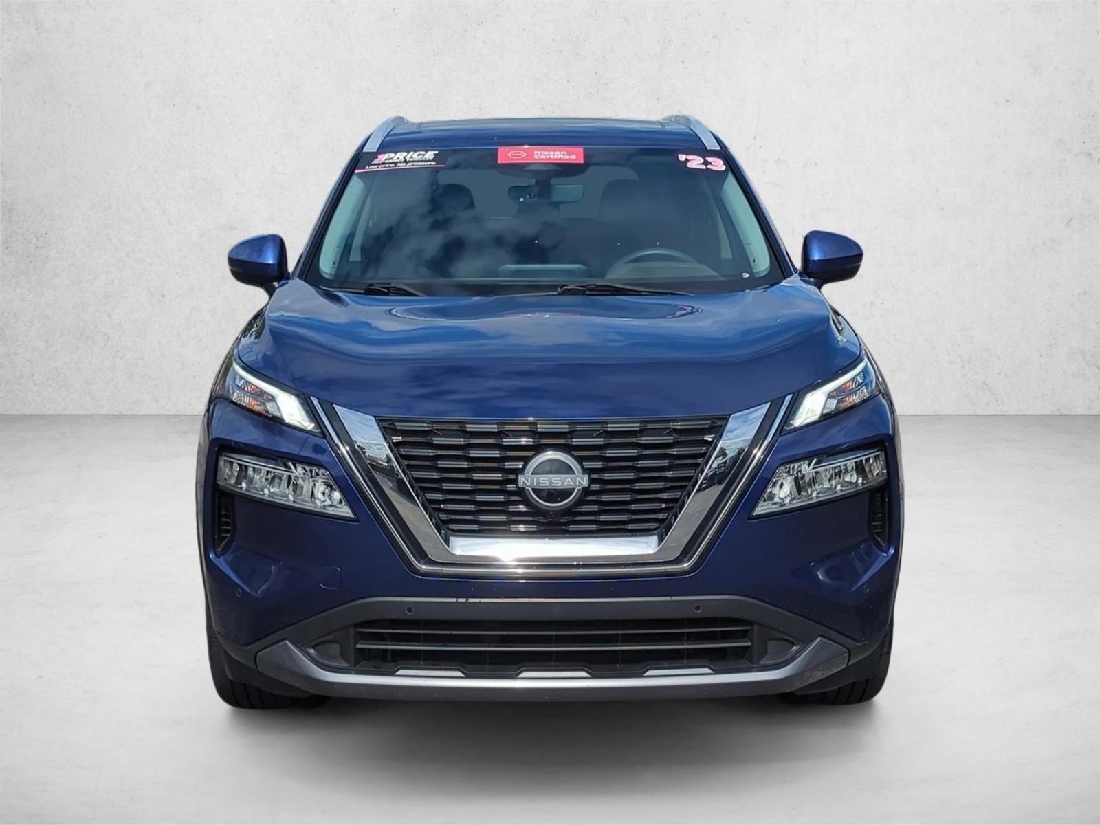 2023 Nissan Rogue SL photo 2