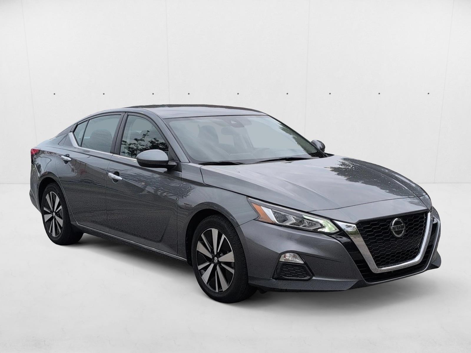 2021 Nissan Altima 2.5 SV photo 3