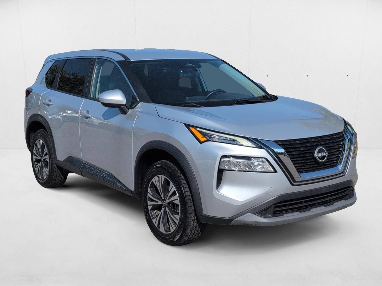 2023 Nissan Rogue SV photo 3