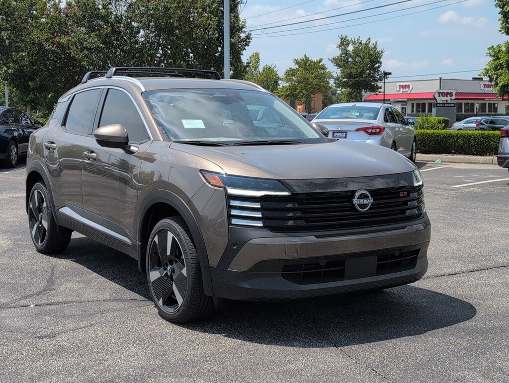 New 2025 Nissan Kicks SR SUV