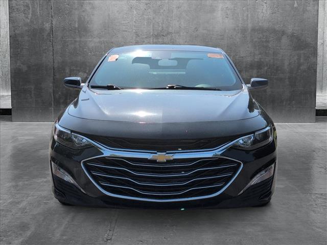 2023 Chevrolet Malibu 1LT photo 2