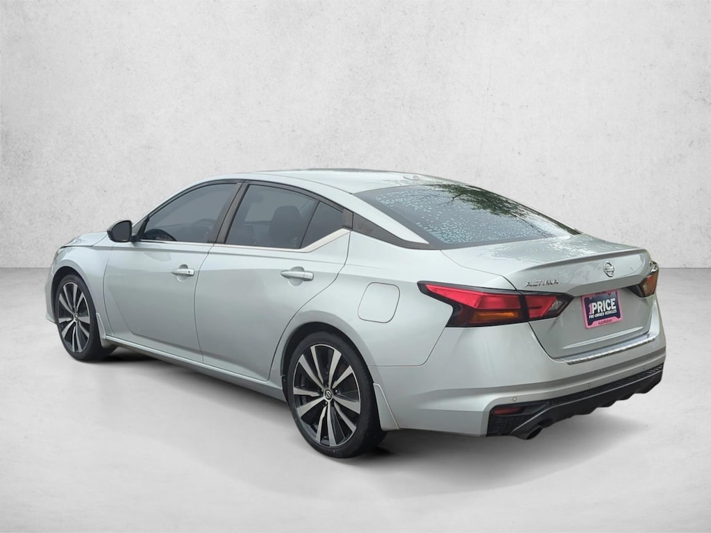 Used 2021 Nissan Altima 2.5 SR 4dr Car