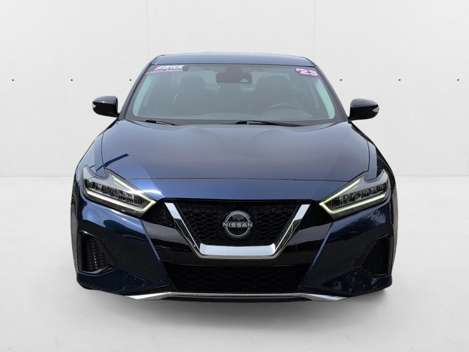 2023 Nissan Maxima SV photo 2