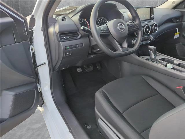 2025 Nissan Sentra S photo 4