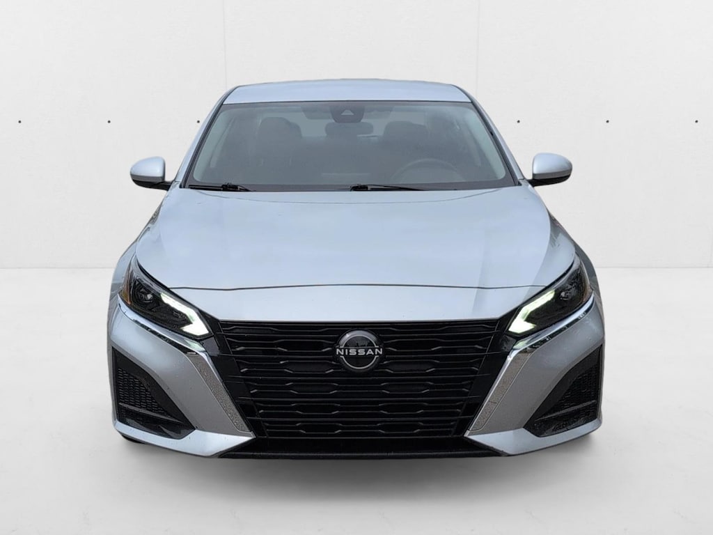 Used 2023 Nissan Altima 2.5 SV 4dr Car