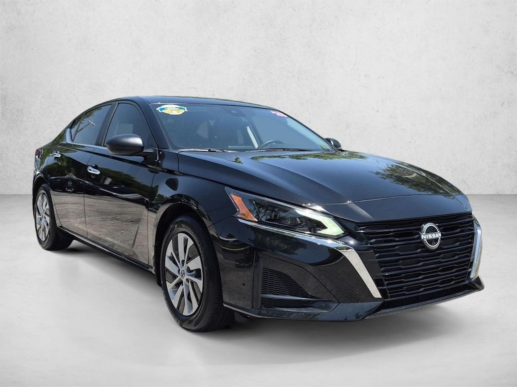 Certified 2025 Nissan Altima S Sedan