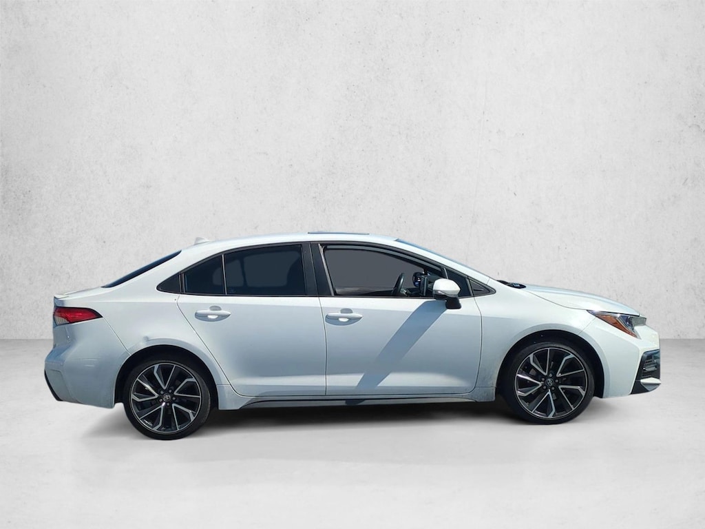 Used 2020 Toyota Corolla SE Sedan