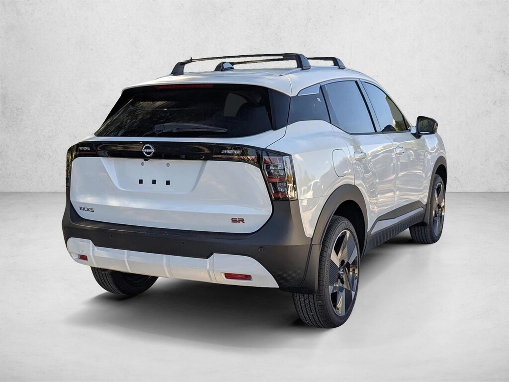 New 2026 Nissan Kicks SR SUV