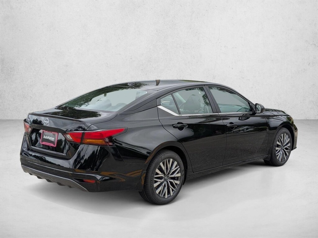 New 2026 Nissan Altima SV Sedan