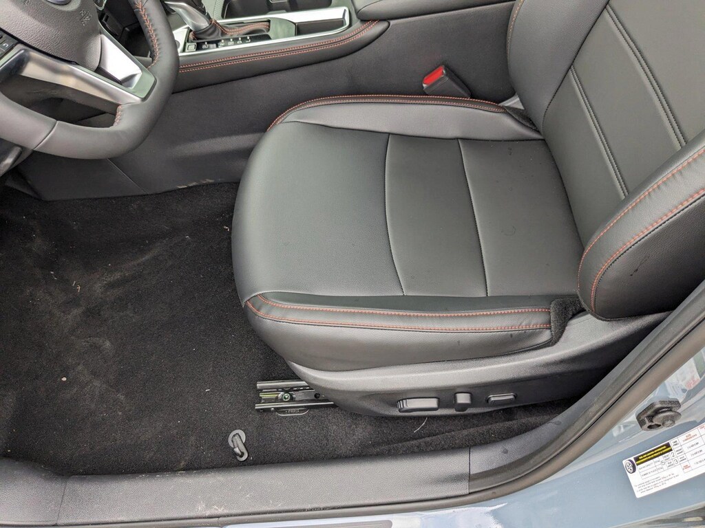 New 2024 Nissan Sentra SR Sedan