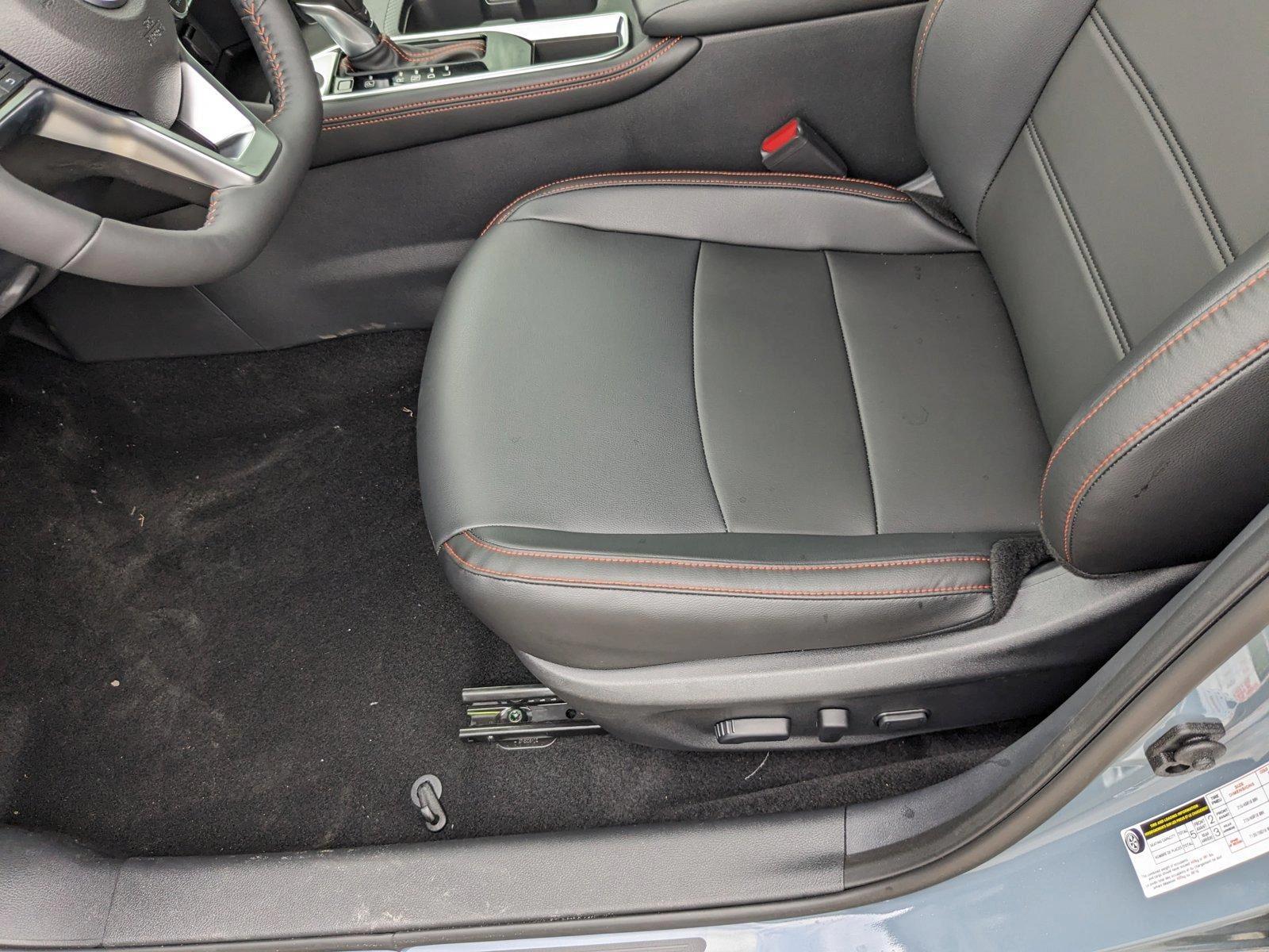 2024 Nissan Sentra SR photo 4