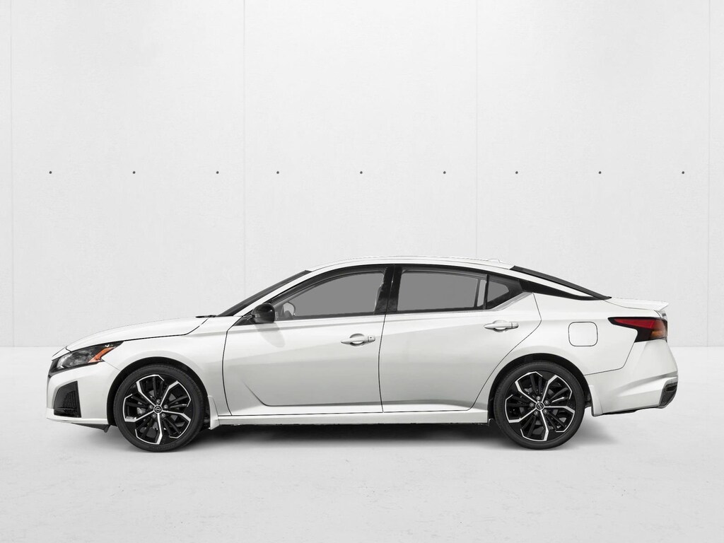 New 2026 Nissan Altima SR Sedan
