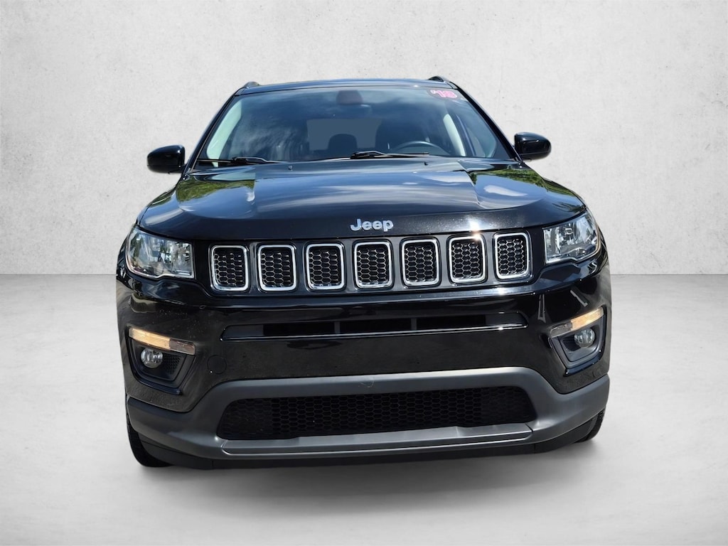 Used 2018 Jeep Compass Latitude SUV
