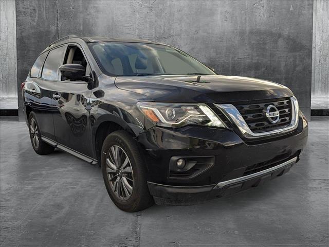 2020 Nissan Pathfinder SL photo 2