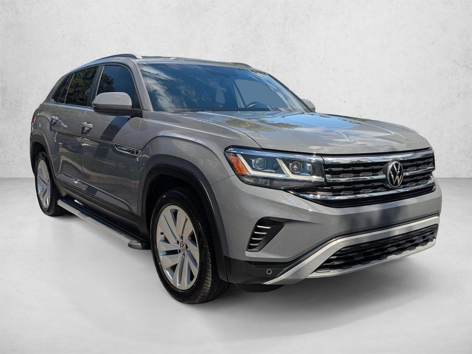2020 Volkswagen Atlas Cross Sport V6 SE Technology photo 2