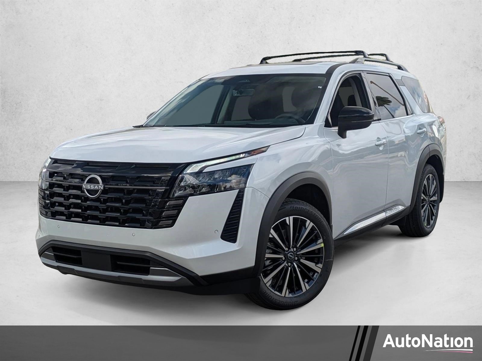 2026 Nissan Pathfinder Platinum 2WD's photo