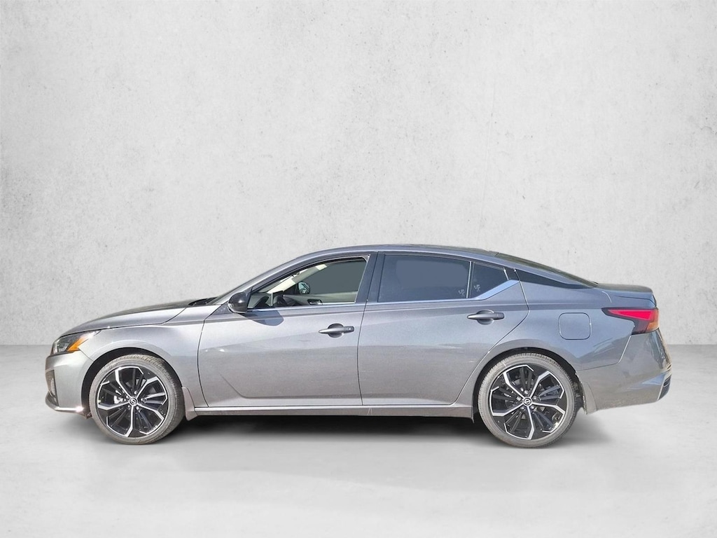 New 2026 Nissan Altima SR Sedan