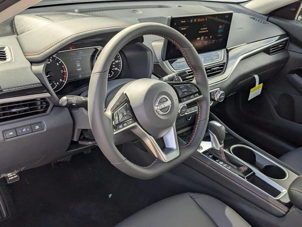 New 2025 Nissan Altima SR Sedan