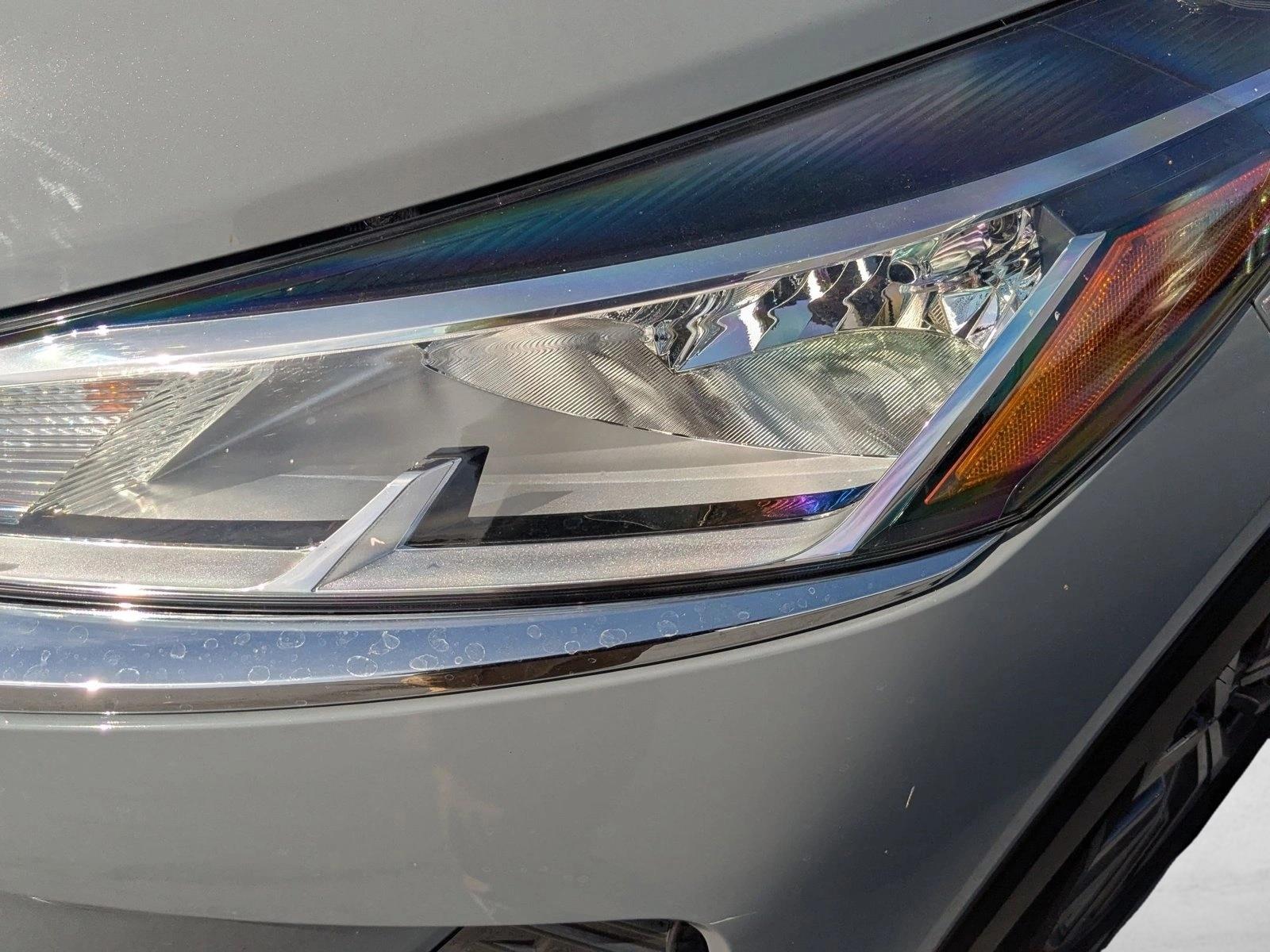 2023 Nissan Kicks SV photo 3