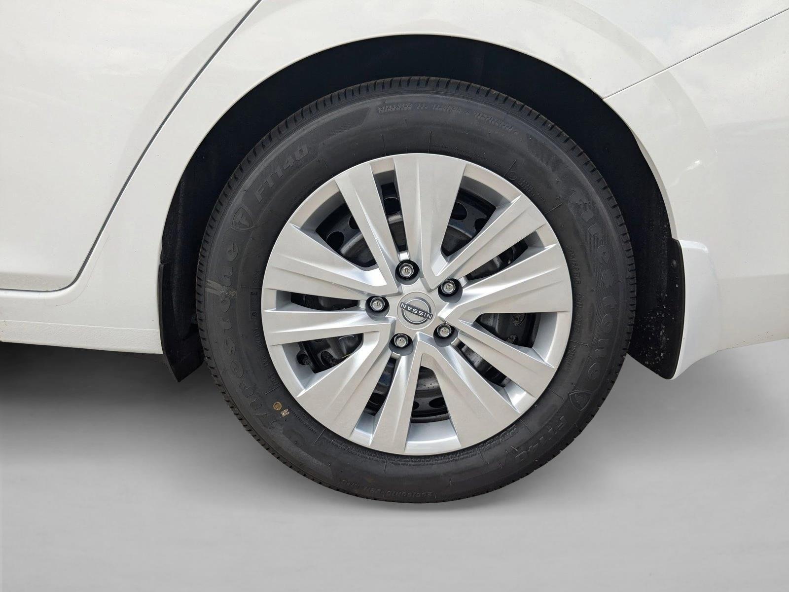 2025 Nissan Sentra S - Photo 9