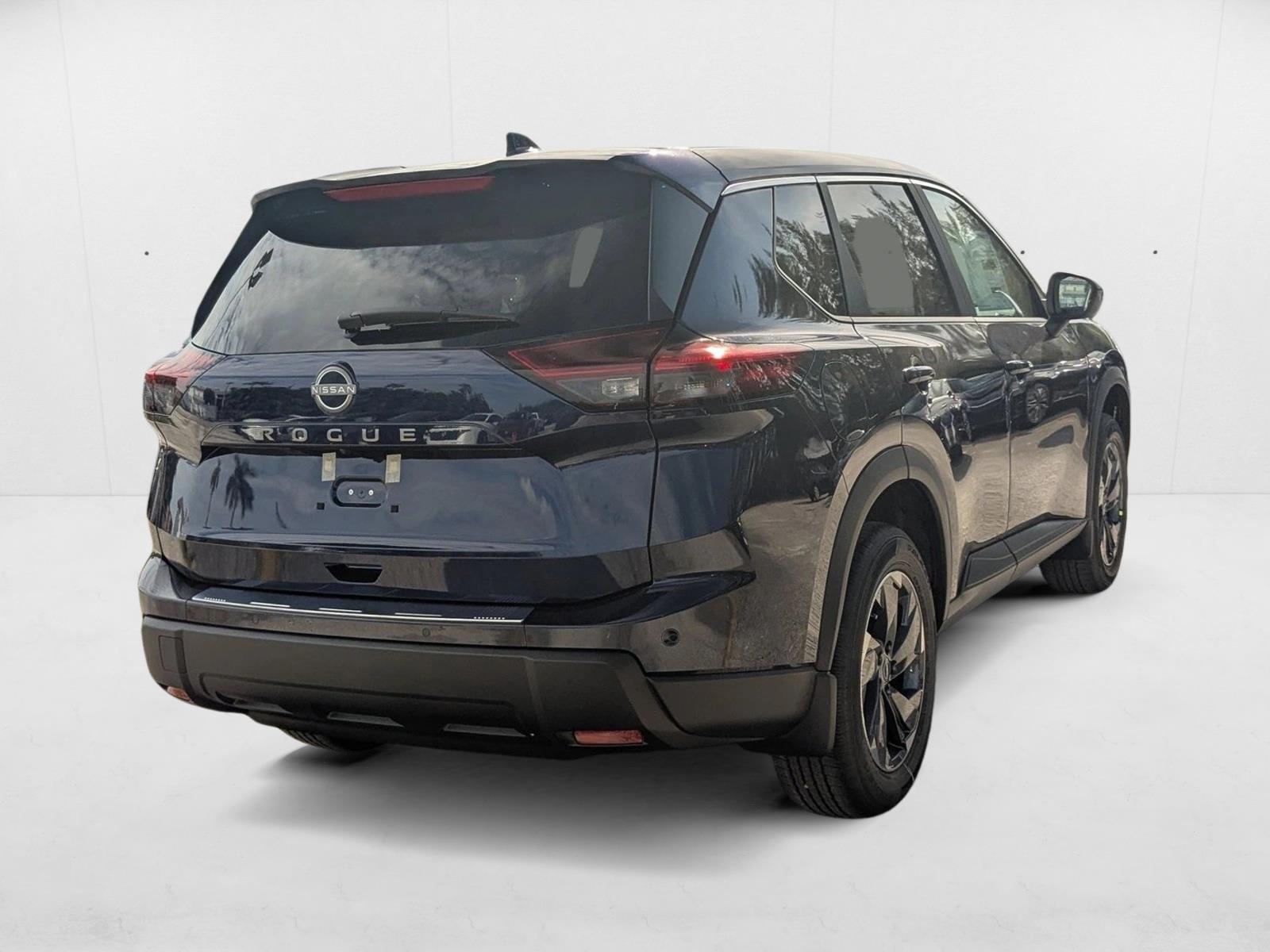 2026 Nissan Rogue SV photo 2