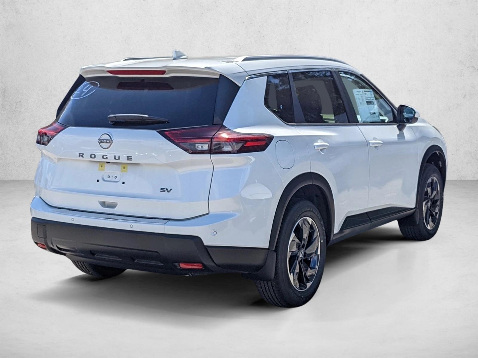 2024 Nissan Rogue SV photo 2