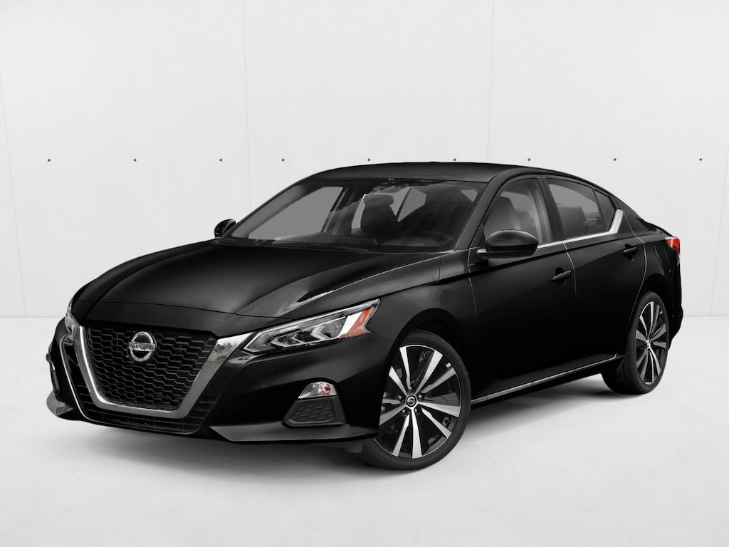 Used 2020 Nissan