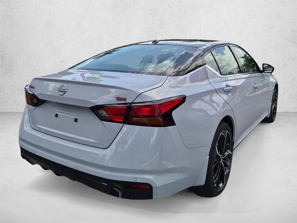 New 2026 Nissan Altima SR Sedan