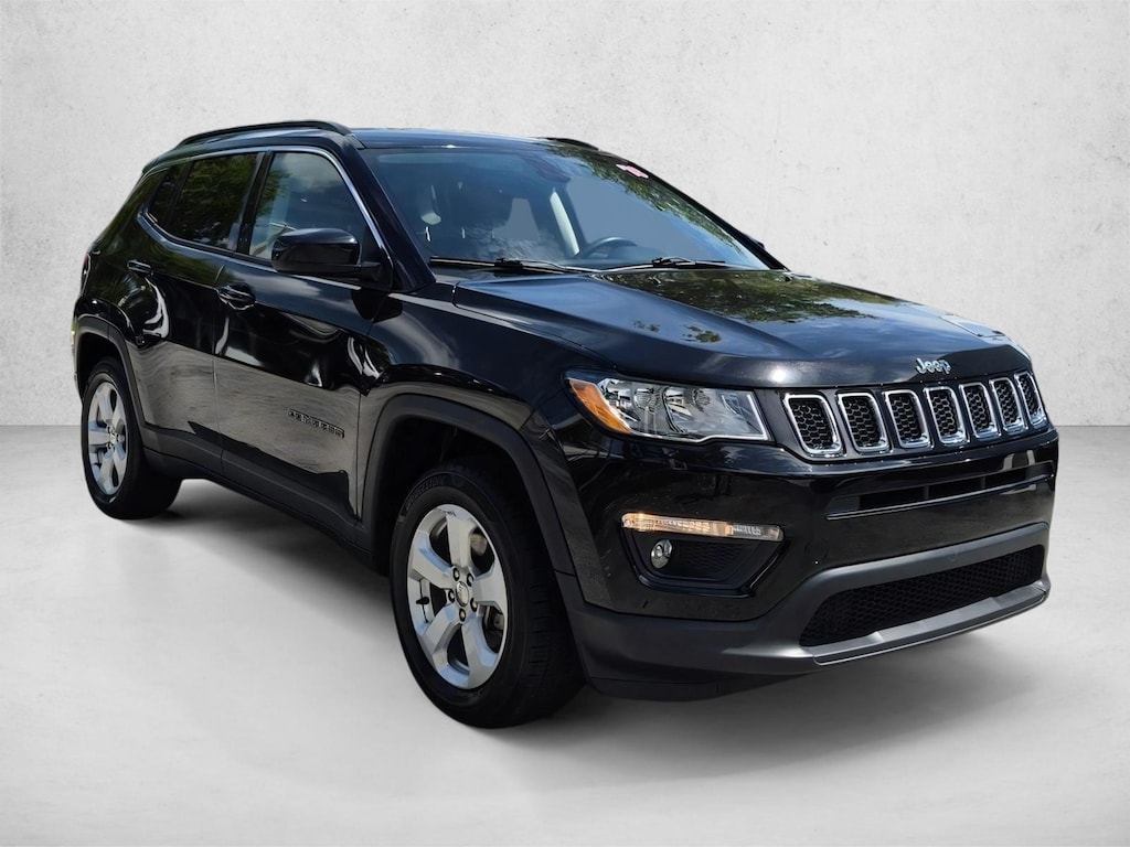 Used 2018 Jeep Compass Latitude SUV