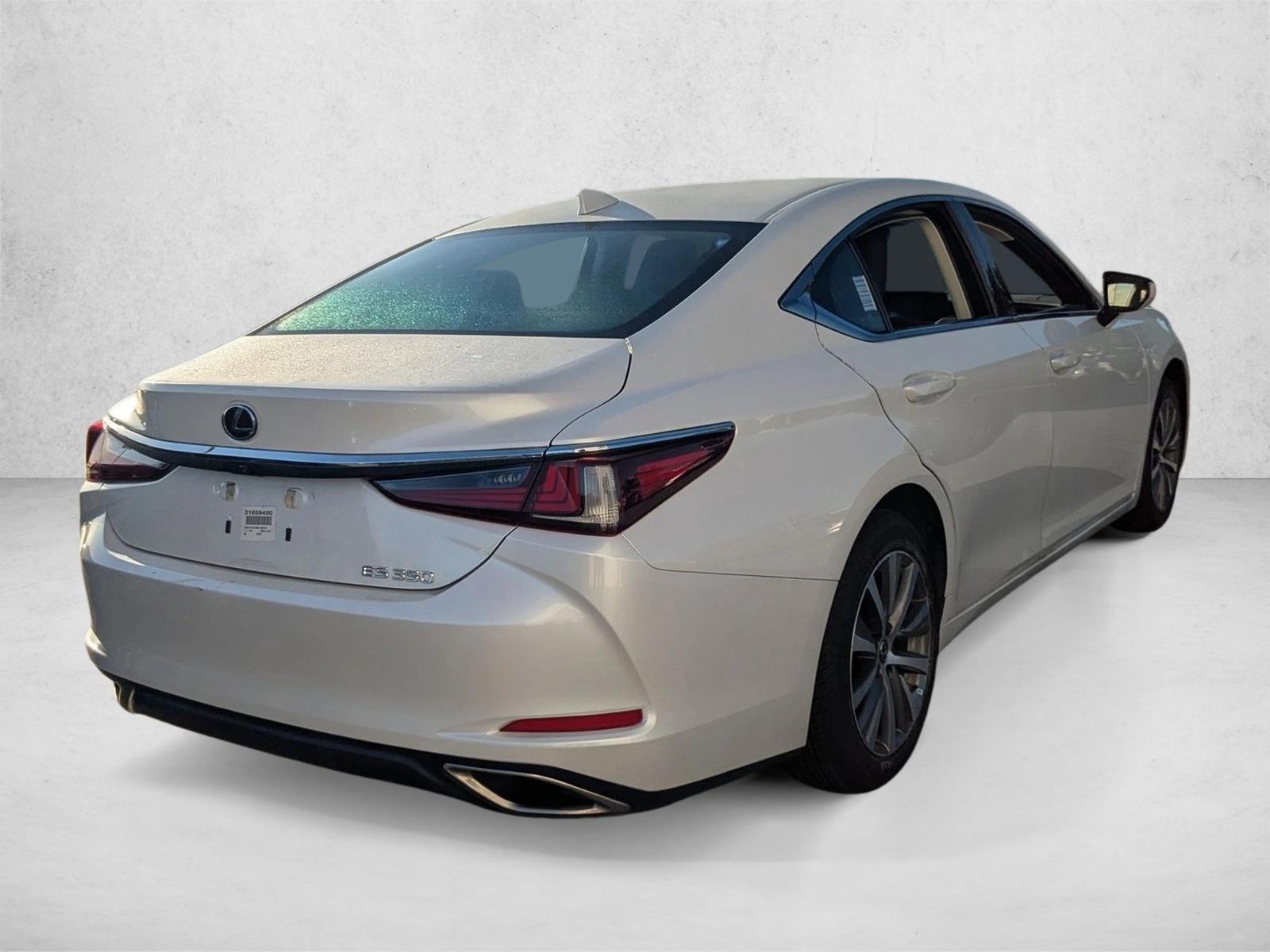 2021 Lexus ES 350 photo 3