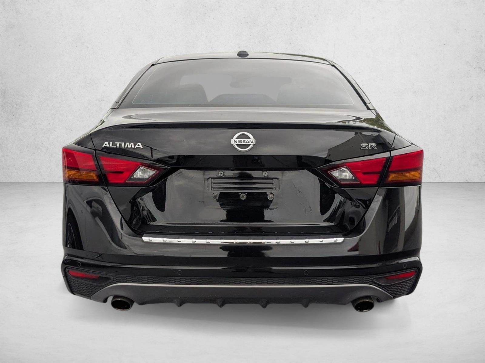 2020 Nissan Altima 2.5 SR photo 4