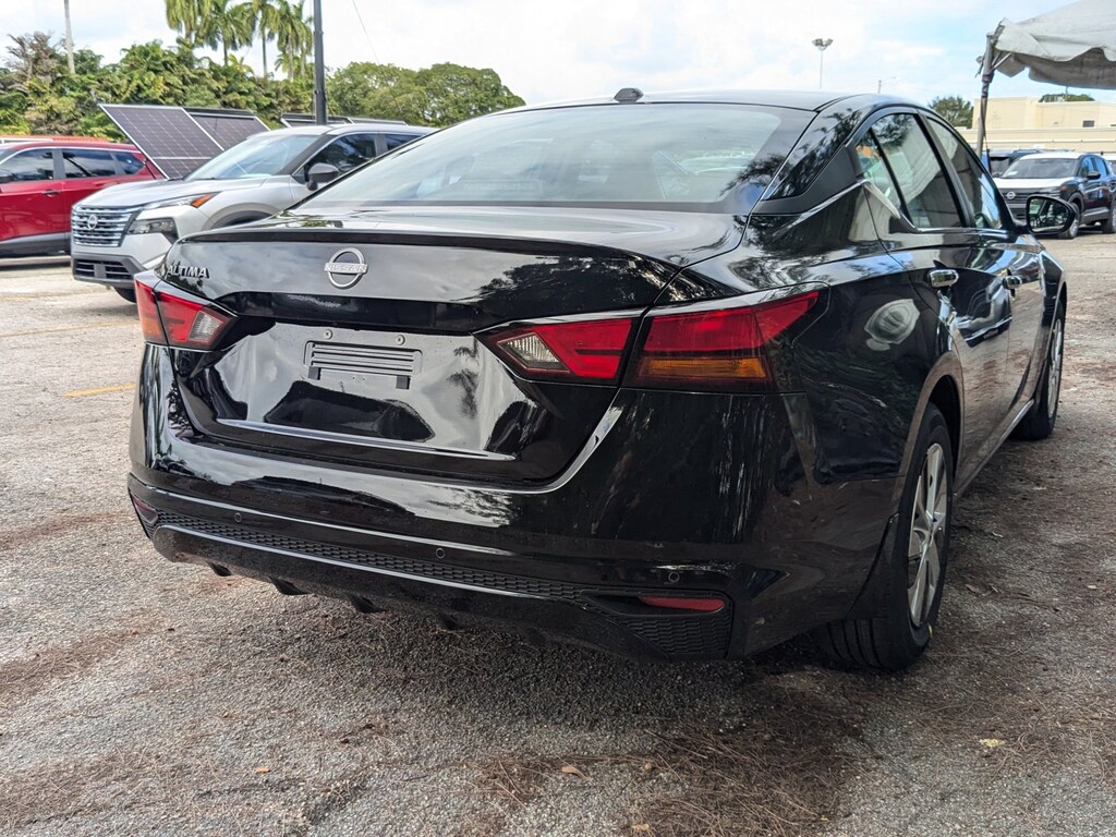 Certified 2025 Nissan Altima S Sedan