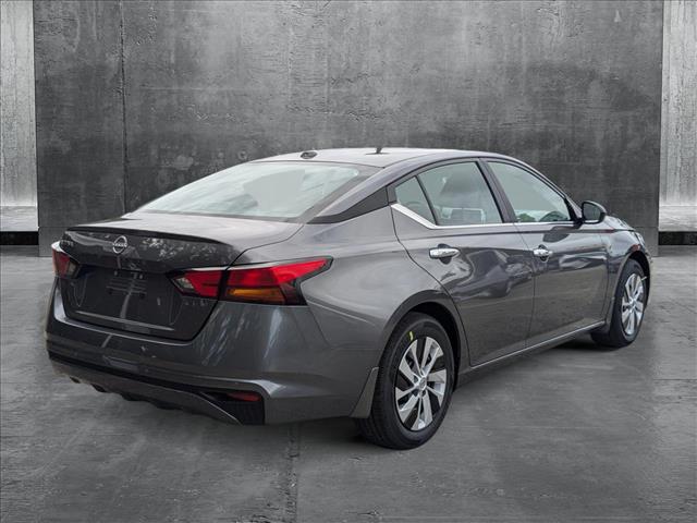 2025 Nissan Altima S photo 2