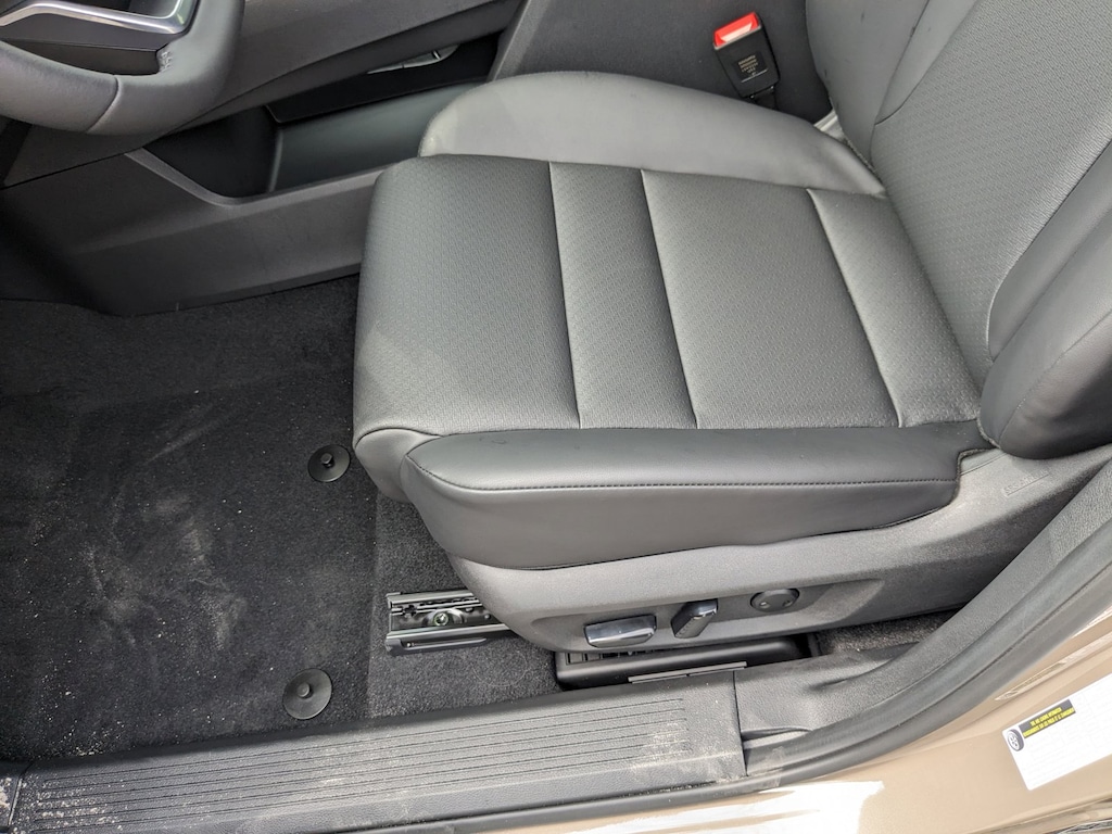 Certified 2024 Nissan Rogue SV SUV