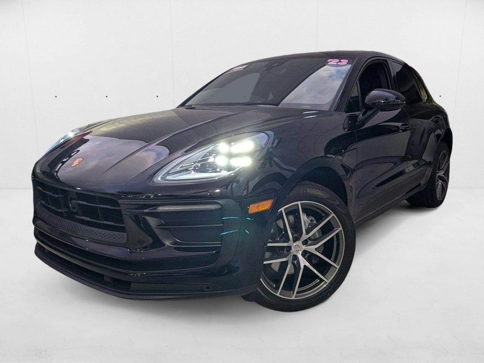 2023 Porsche Macan T