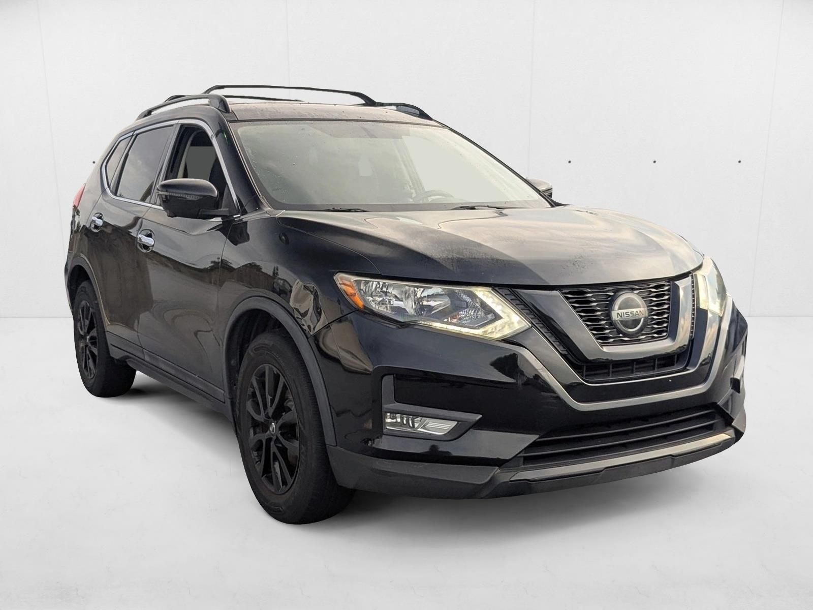 2018 Nissan Rogue SV photo 3
