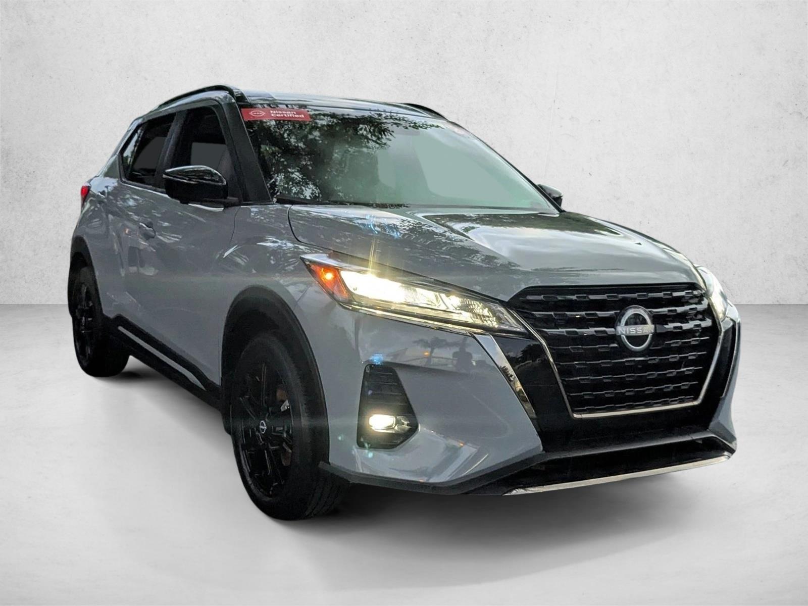 2024 Nissan Kicks SR photo 3