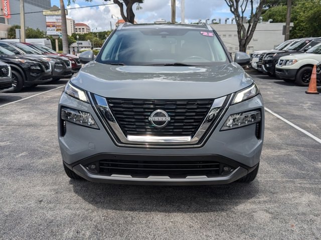 Used 2022 Nissan Rogue SL with VIN 5N1BT3CA3NC687580 for sale in Miami, FL