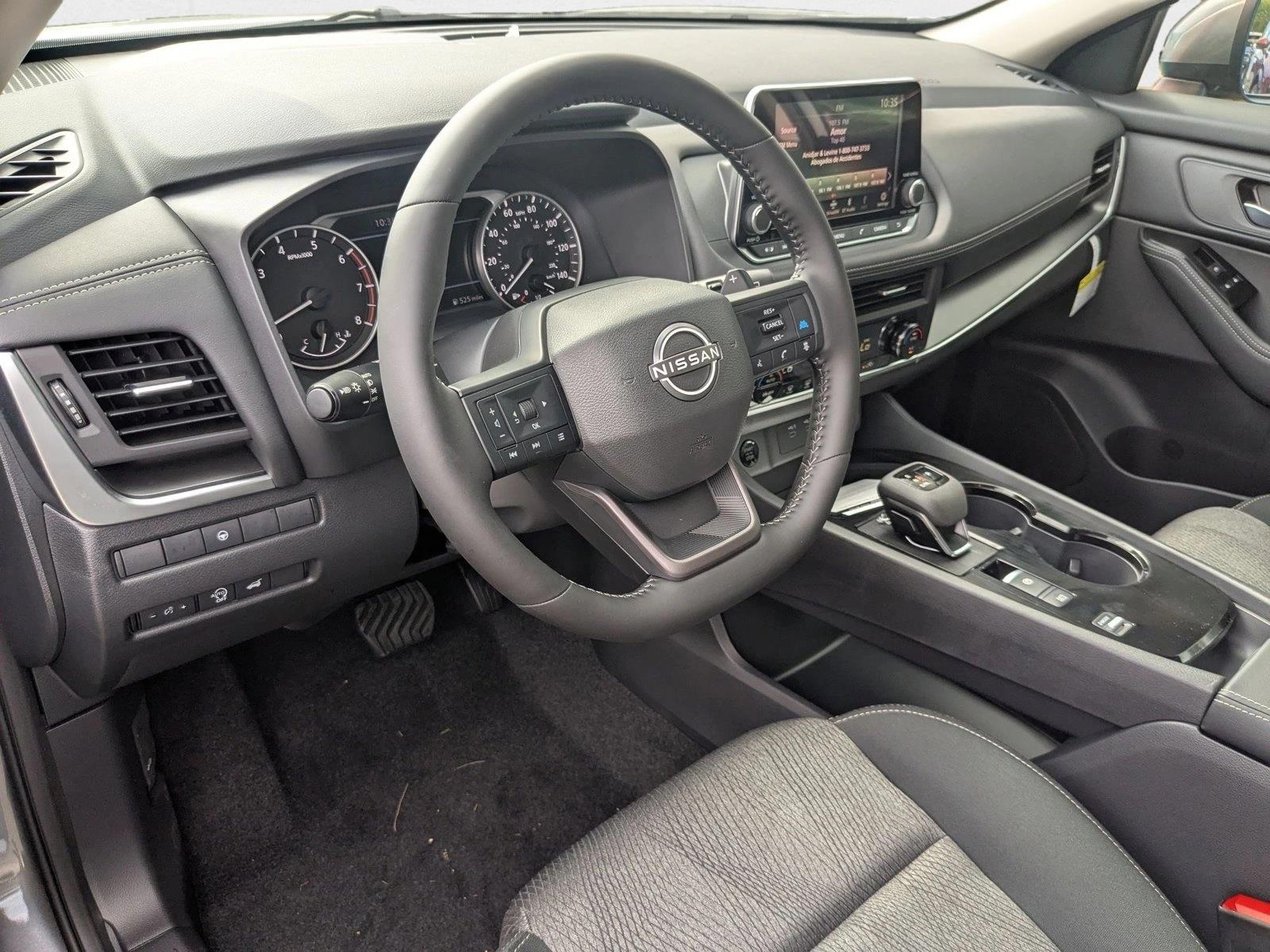 2026 Nissan Rogue SV SV photo 3