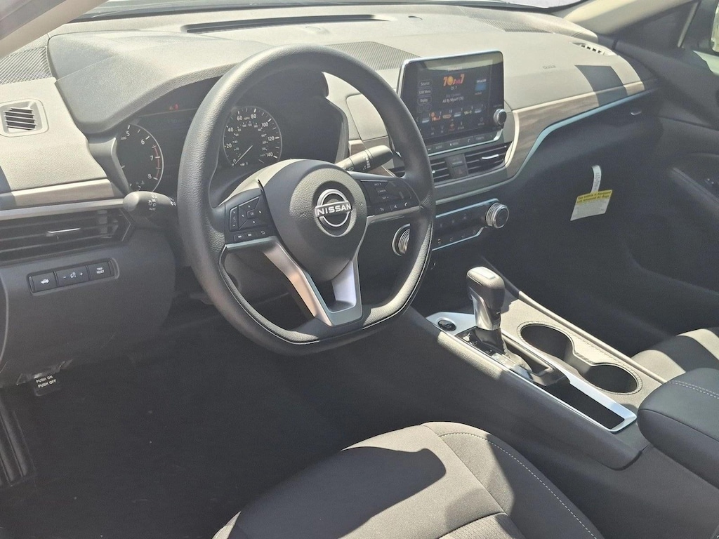 New 2026 Nissan Altima SV Sedan
