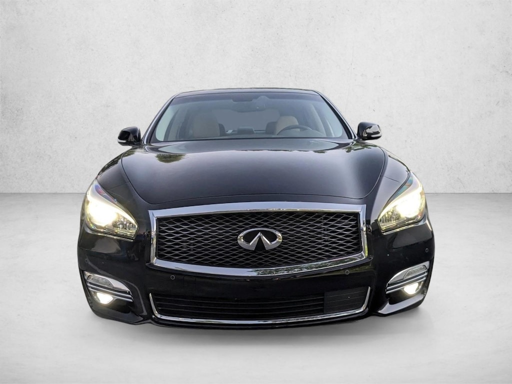 Used 2015 INFINITI Q70L  Sedan