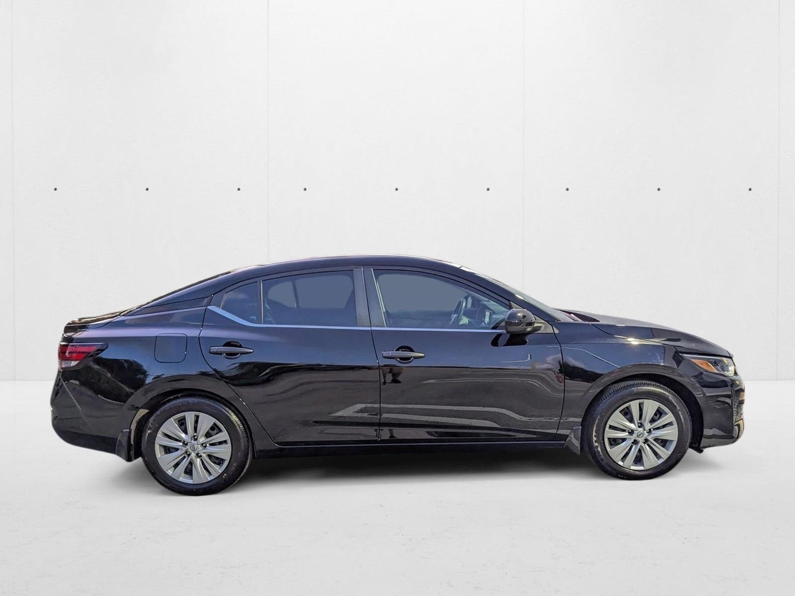 2025 Nissan Sentra S photo 4