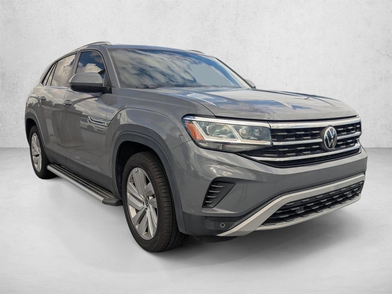 2020 Volkswagen Atlas Cross Sport V6 SE Technology photo 3