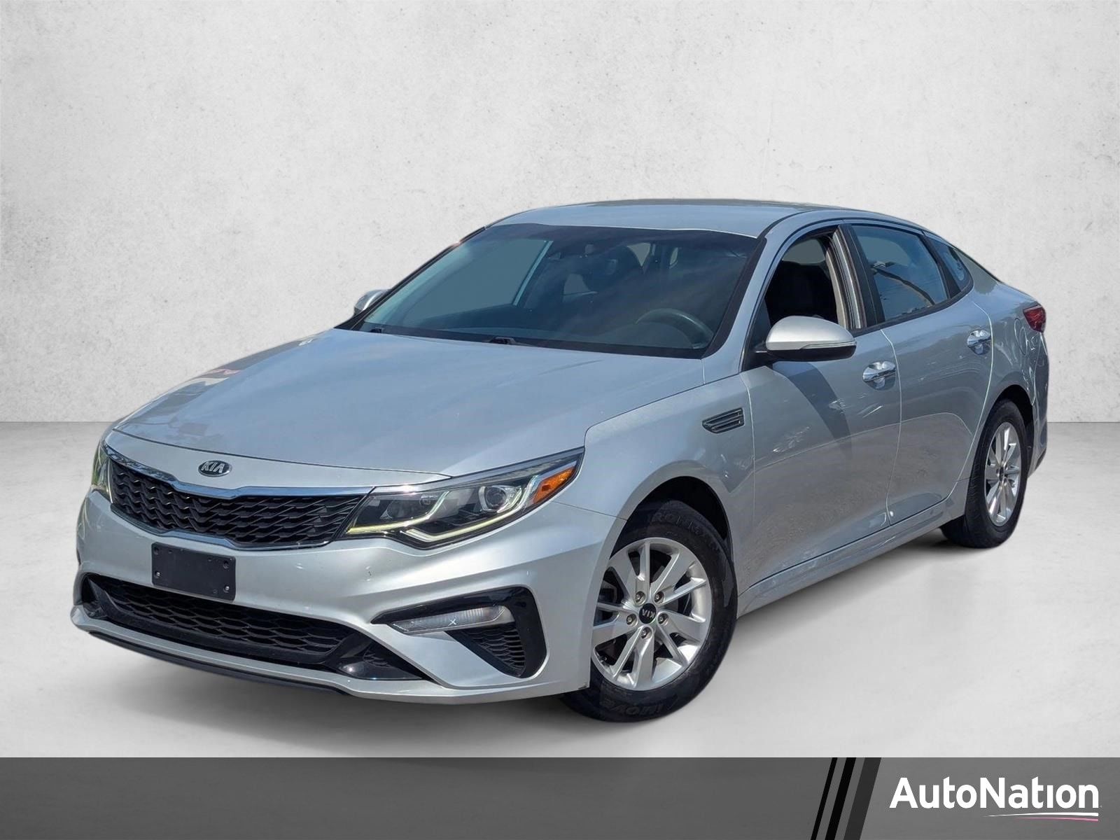 2019 Kia Optima LX AT's photo