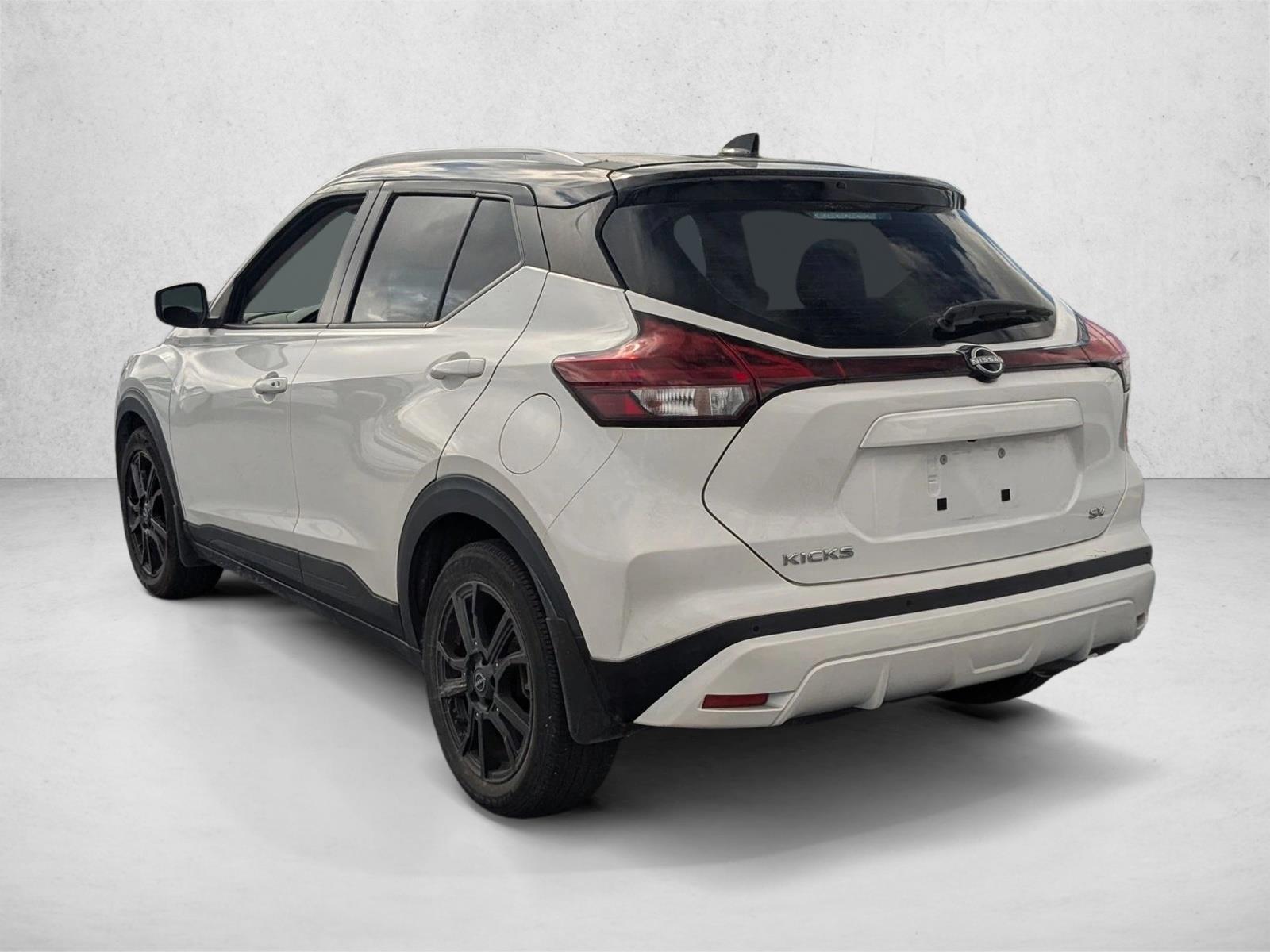 2023 Nissan Kicks SV photo 3